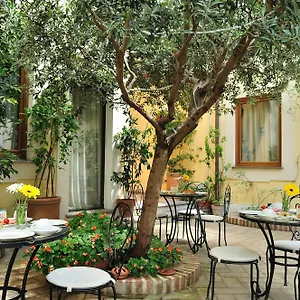 *** Guest house Le Clarisse Trastevere Italy